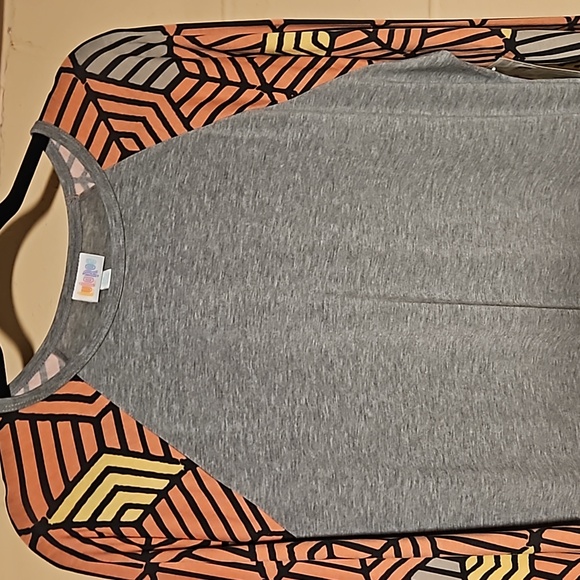 Lularoe Randy - Picture 2 of 4